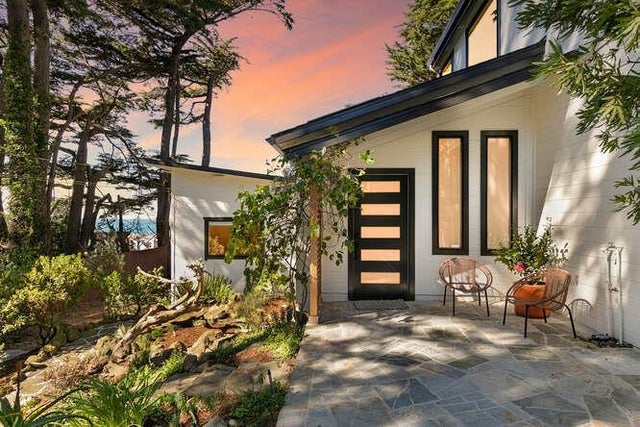 235 Beverly Pl, PACIFICA