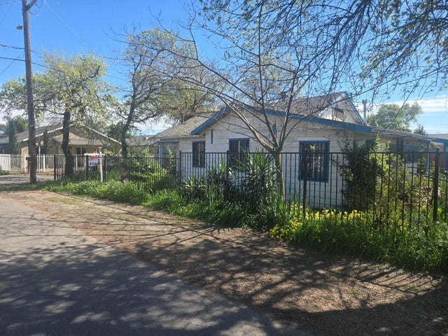 1647 N Gilchrist Ave, STOCKTON