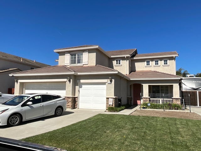 730 Calais Dr, HOLLISTER