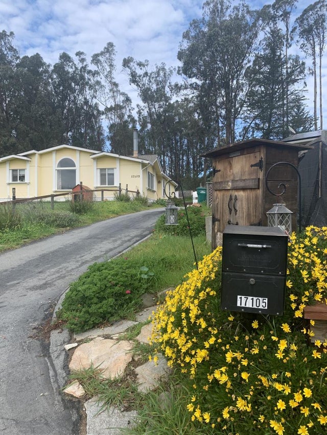 17105 Wilson, ROYAL OAKS