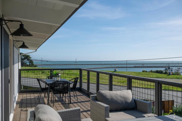 355 Avenue Alhambra, EL GRANADA