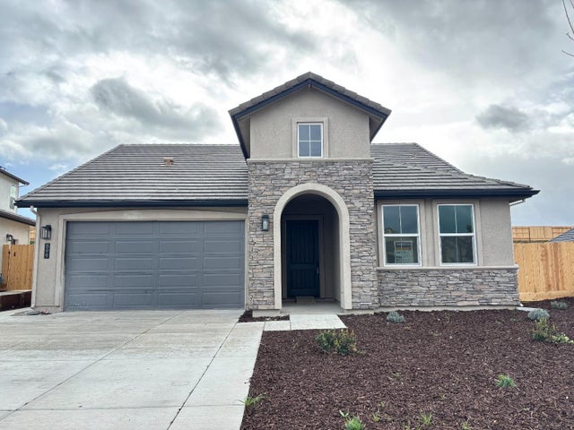 899 Sienna Ct, HOLLISTER