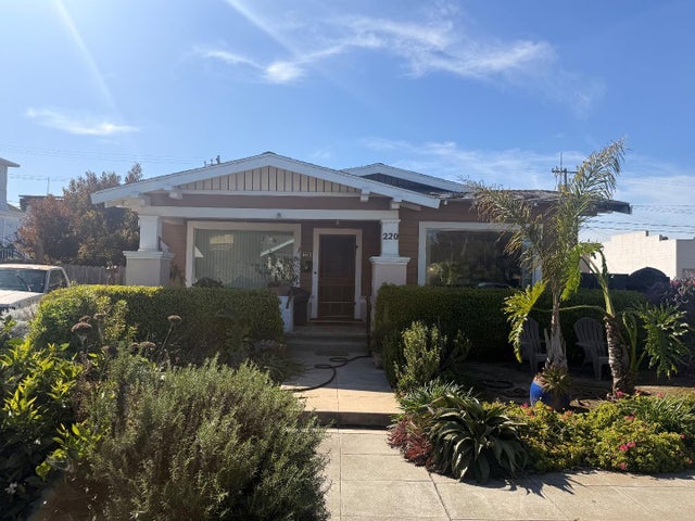 220 Pajaro St, SALINAS