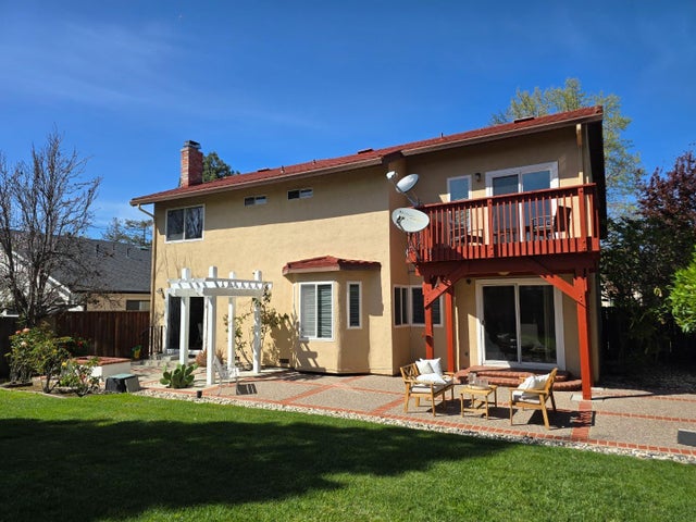 161 Hackamore Ln, FREMONT