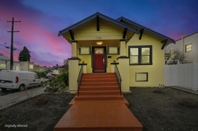 1236 Portland, ALBANY