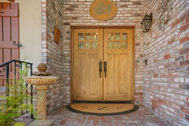 23830 Secretariat Ln, MONTEREY