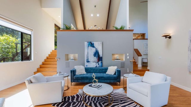 5 Ridge View Dr, Atherton