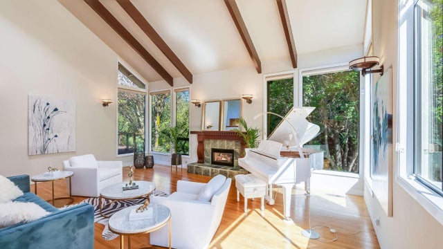 5 Ridge View Dr, Atherton