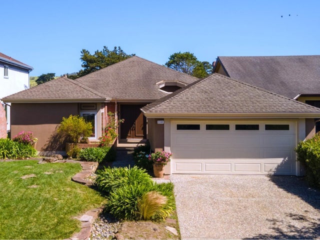 2309 Burning Tree Rd, HALF MOON BAY