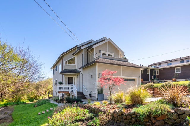 548 Hermosa Ave, HALF MOON BAY