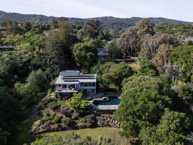 10669 Magdalena Rd, Los Altos Hills