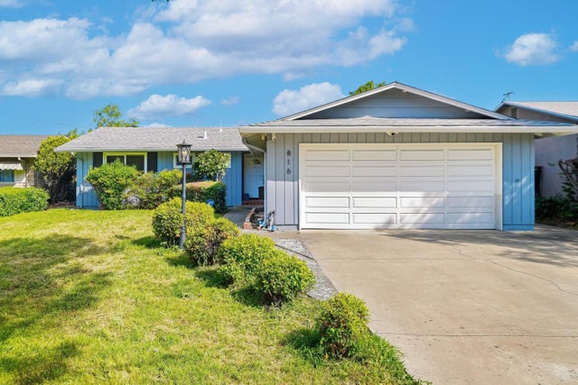 816 Cottonwood Dr, Cupertino