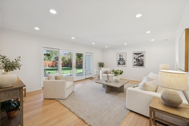 822 Amber Ln, Los Altos