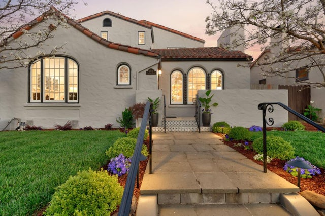 2105 Hillside Dr, Burlingame