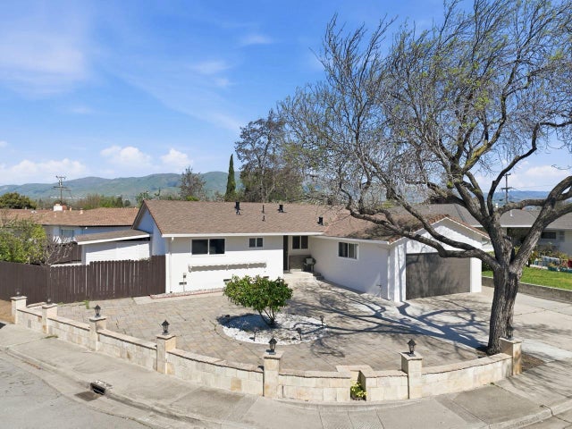 591 Marylinn Dr, Milpitas