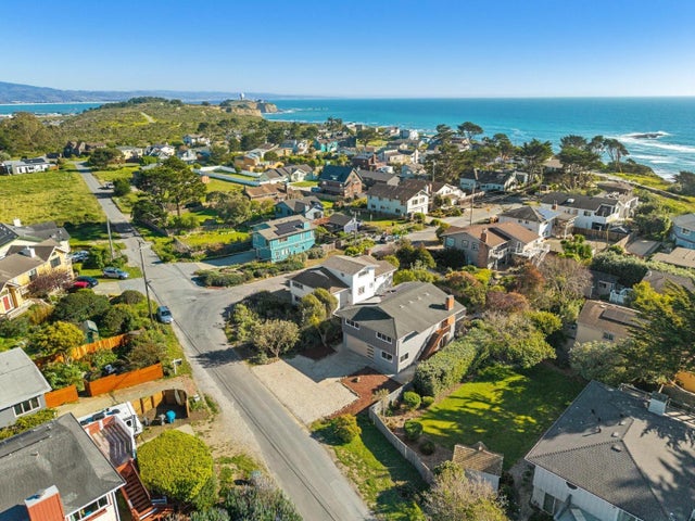 846 San Ramon Ave, MOSS BEACH