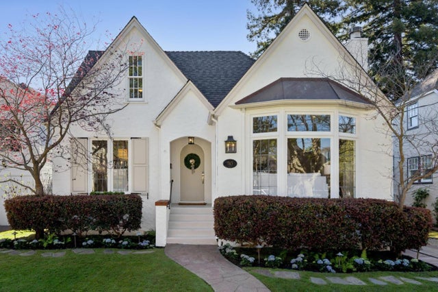 743 Winchester Dr, Burlingame