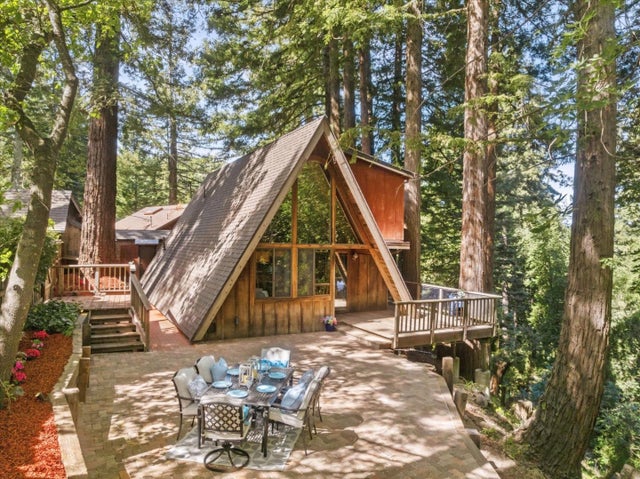 18081 Redwood Dr, LOS GATOS