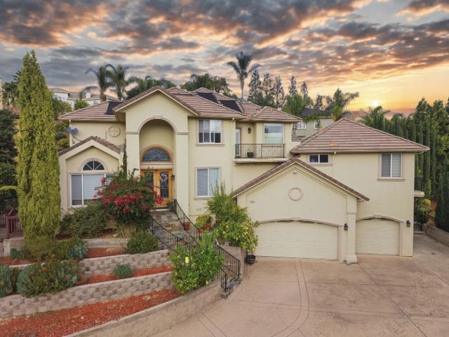 2075 Mantelli Dr, GILROY