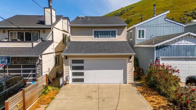 495 Ebken St, Pacifica