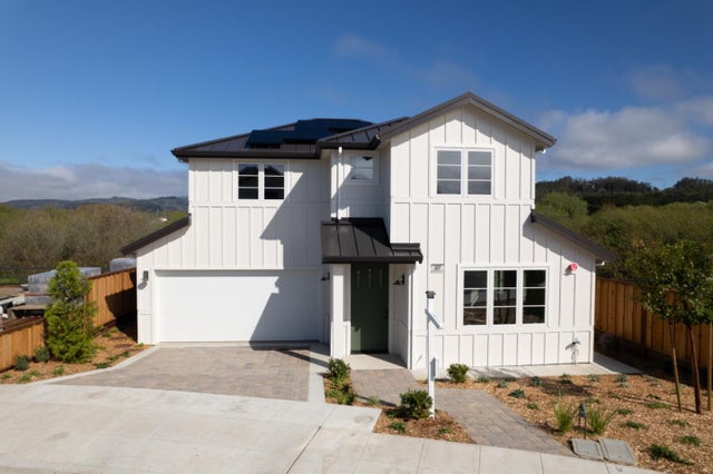 577 Creekside Ct, Half Moon Bay