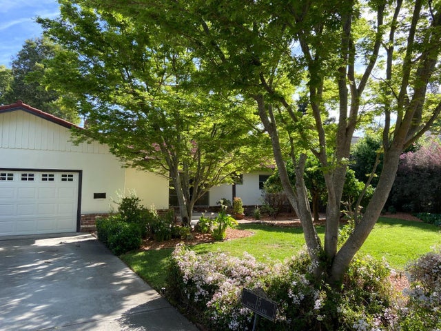 15 Montana Ln, MENLO PARK