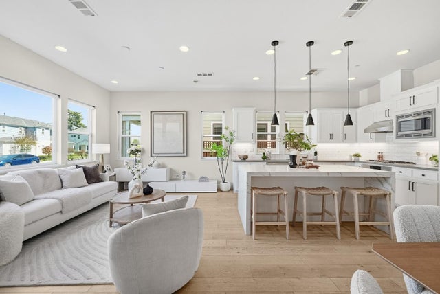 217 Athena Ct, MOUNTAIN VIEW