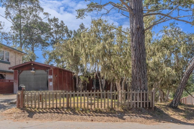 Benito Ave, PACIFIC GROVE