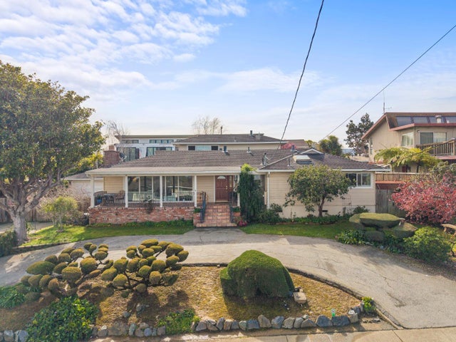 2725 Belmont Canyon, BELMONT