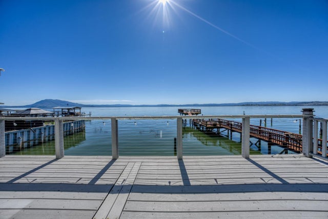 4315 Lakeshore Blvd, NICE