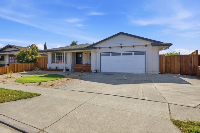 6446 Escallonia, NEWARK