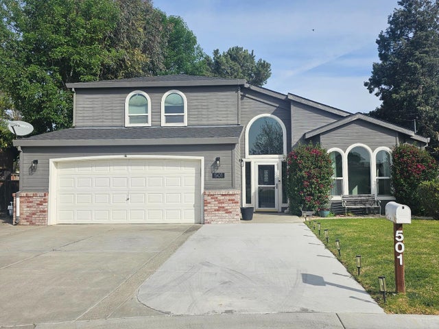 501 Bobbys Ln, HOLLISTER