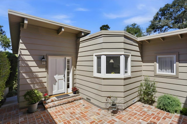 3 Sw  4th Monte Verde, CARMEL