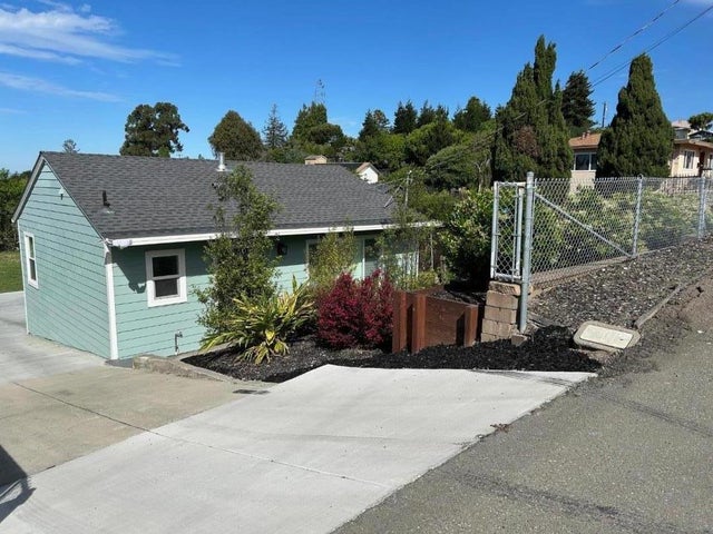 5025 Hilltop Dr, EL SOBRANTE