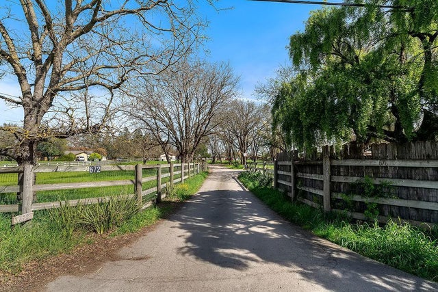 Irwin Ln, SANTA ROSA