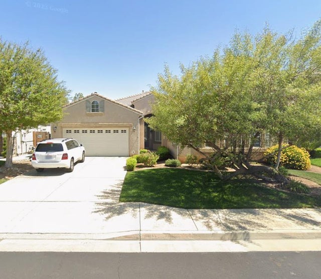 1827 N Joshua Ave, CLOVIS