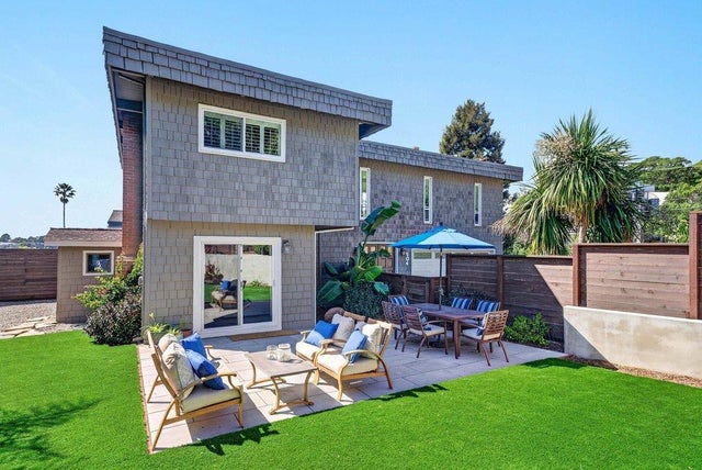 204 Highland Dr, Aptos