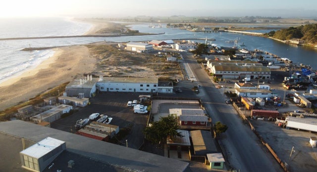 7550 Sandholdt Rd, MOSS LANDING