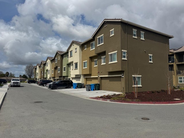 116 Bundeson Cir, HOLLISTER