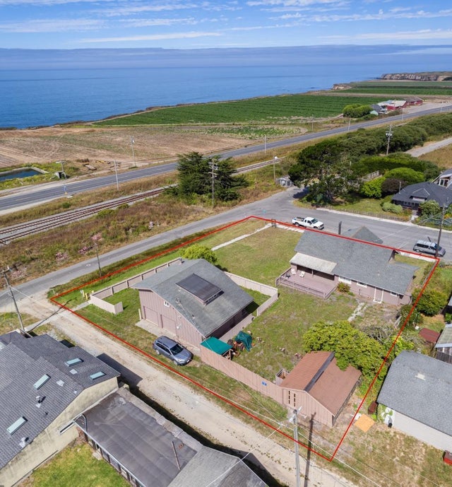 2 3rd Ave, DAVENPORT