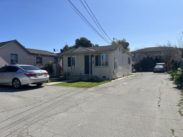 1142 Pacific Ave, SALINAS