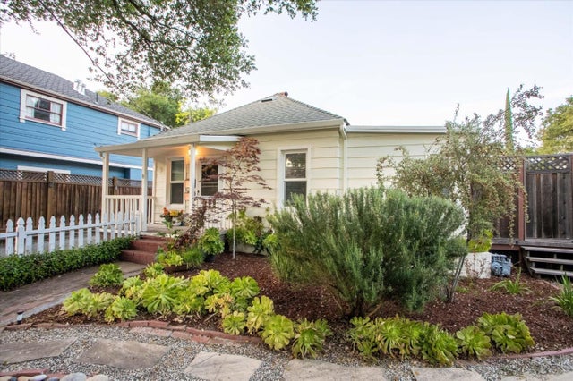 15&15 1/2 Stacia St, LOS GATOS