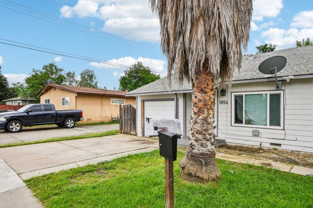 1852 Grand Ave, SACRAMENTO