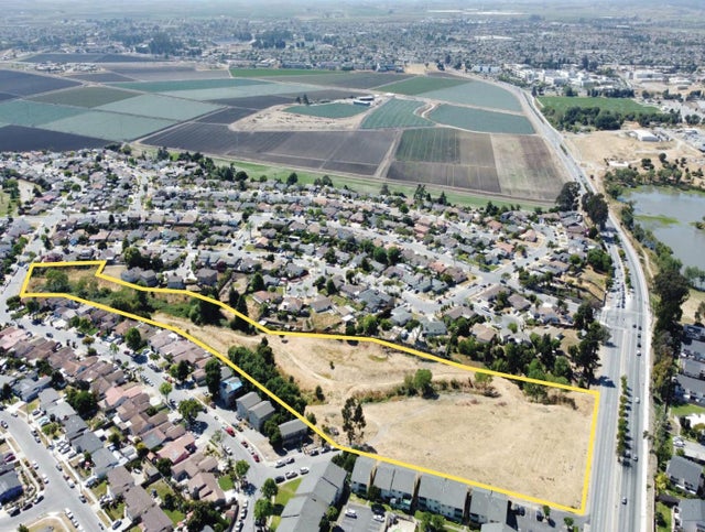 11 Hill Cir, SALINAS