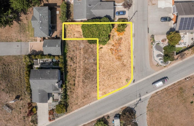 0 037-183-110, MOSS BEACH