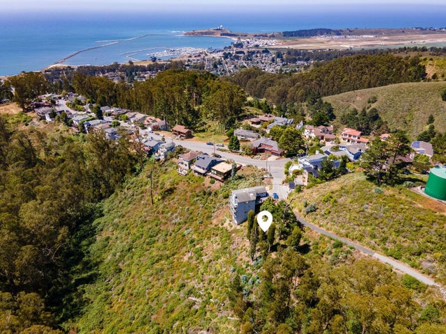 124 Dolphine Ave, EL GRANADA