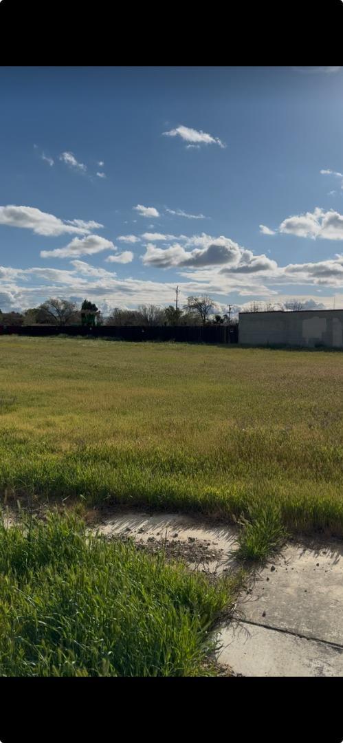 1527 Sarba Ct, LOS BANOS