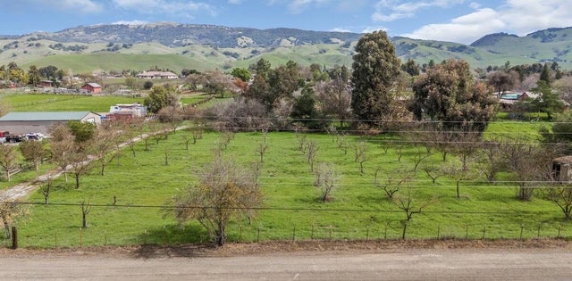 1925 Church Ave, SAN MARTIN