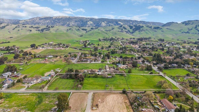 1925 Church Ave, SAN MARTIN