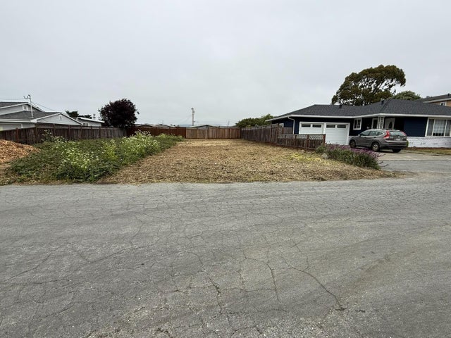 0 Grove St, HALF MOON BAY